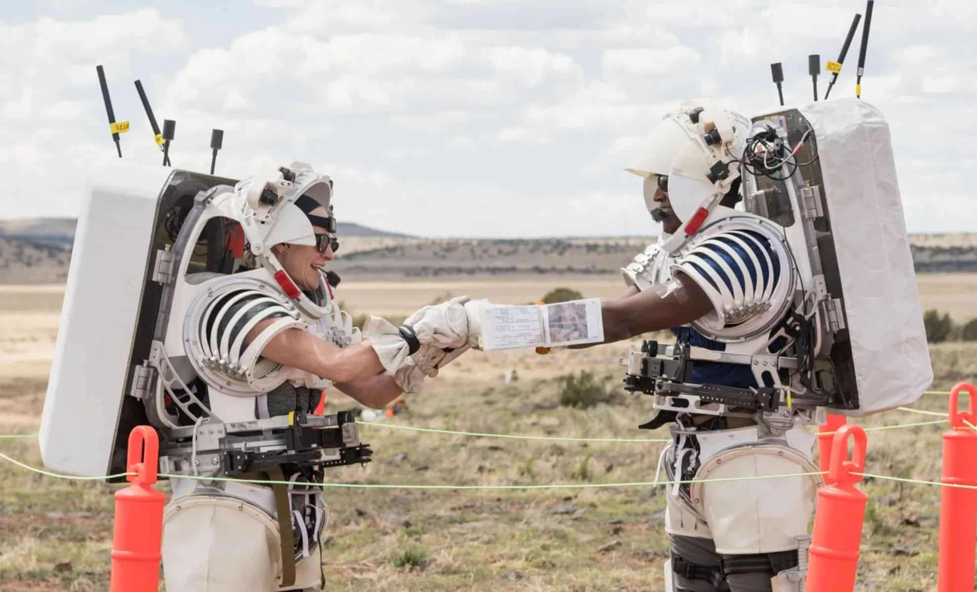 NASA Astronauts Train for Historic Lunar Exploration in Arizona’s Volcanic Terrain 