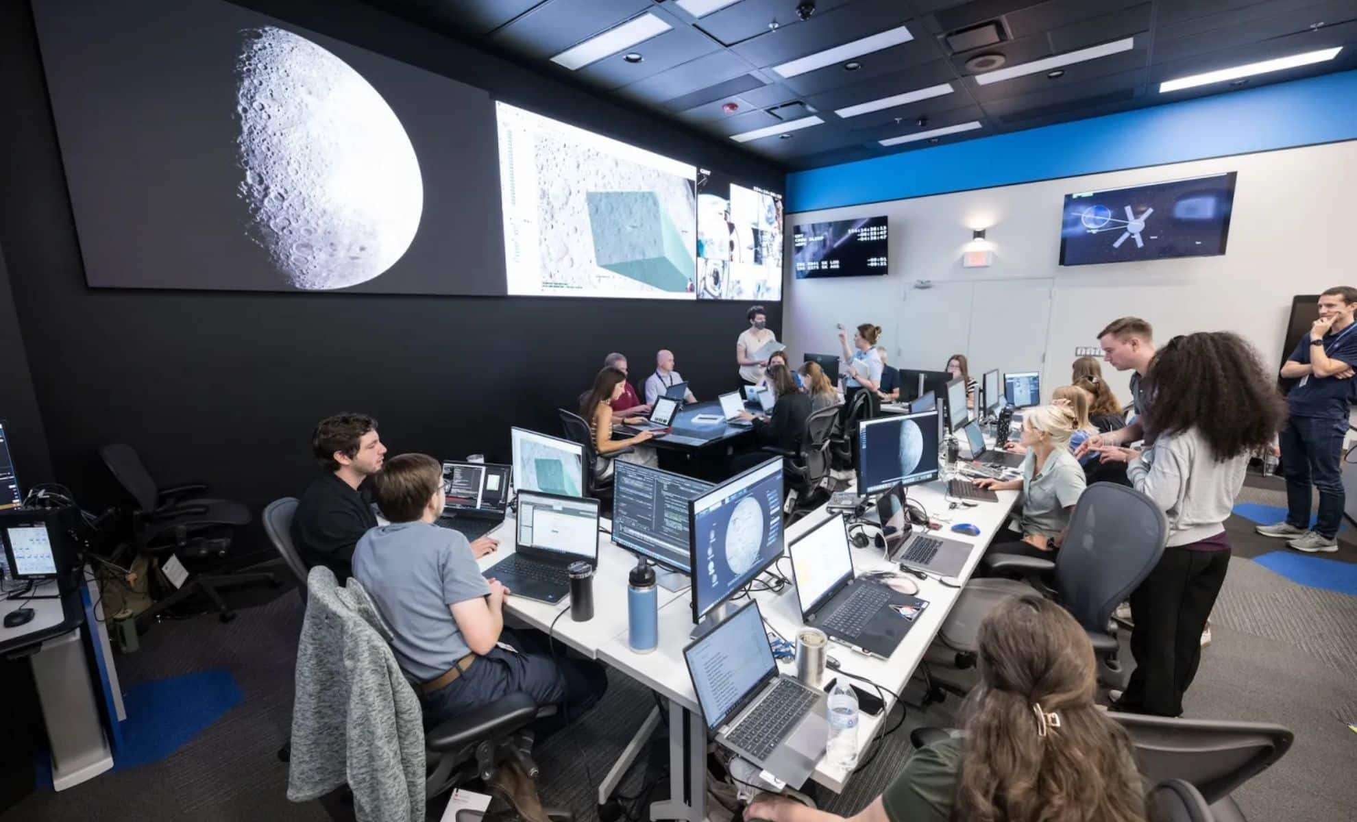Inside NASA’s New Command Room Steering Artemis Missions to the Moon 