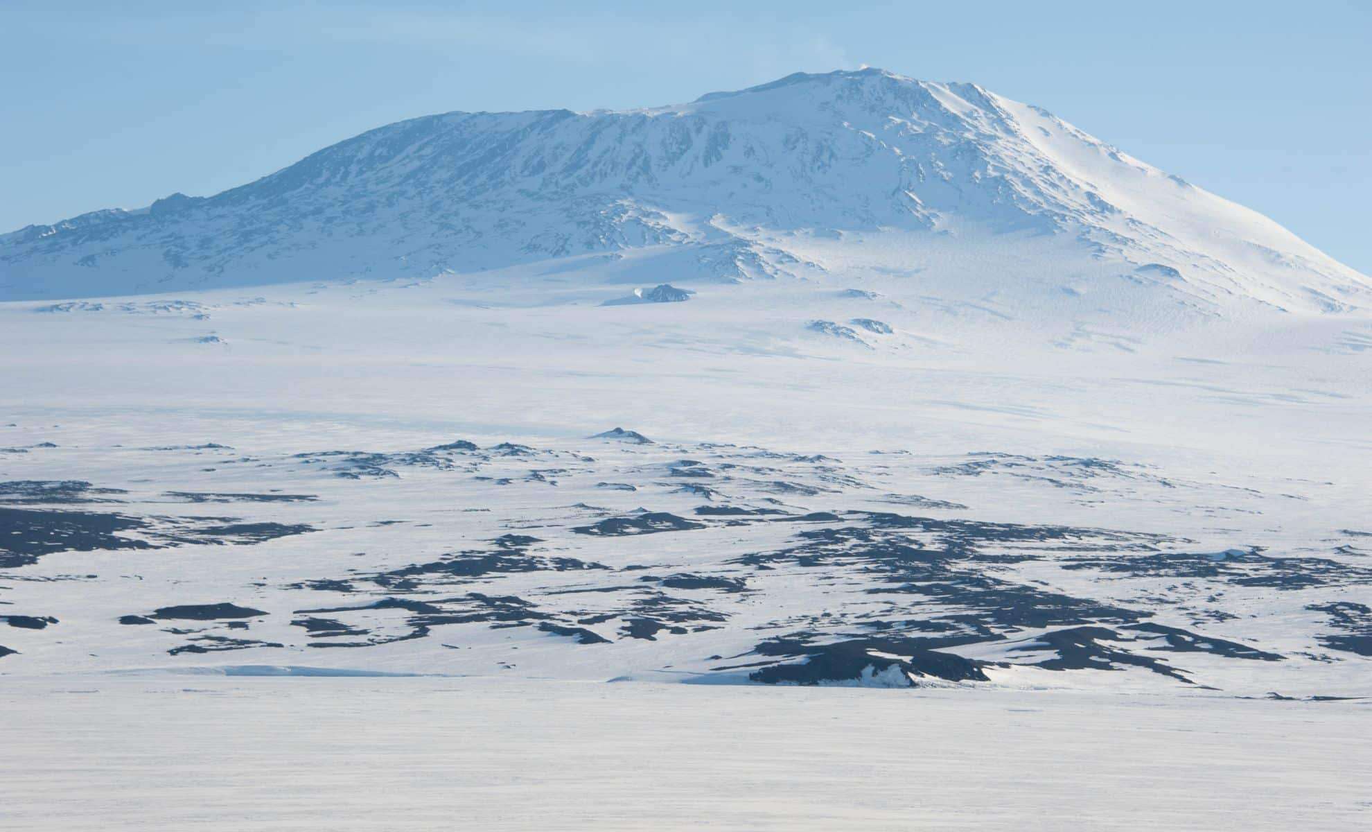 Enigmatic Sarcophagi Discovered in Antarctica Reveal Unexplained Signs 