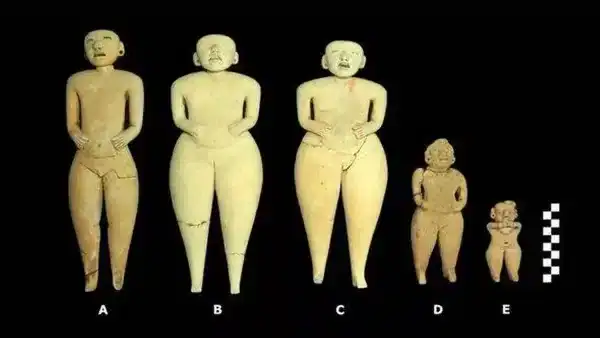 the-figurines-might-have-been-used-as-puppets-e023f9abbcd5f6be29e55a8bd552b3ff.webp