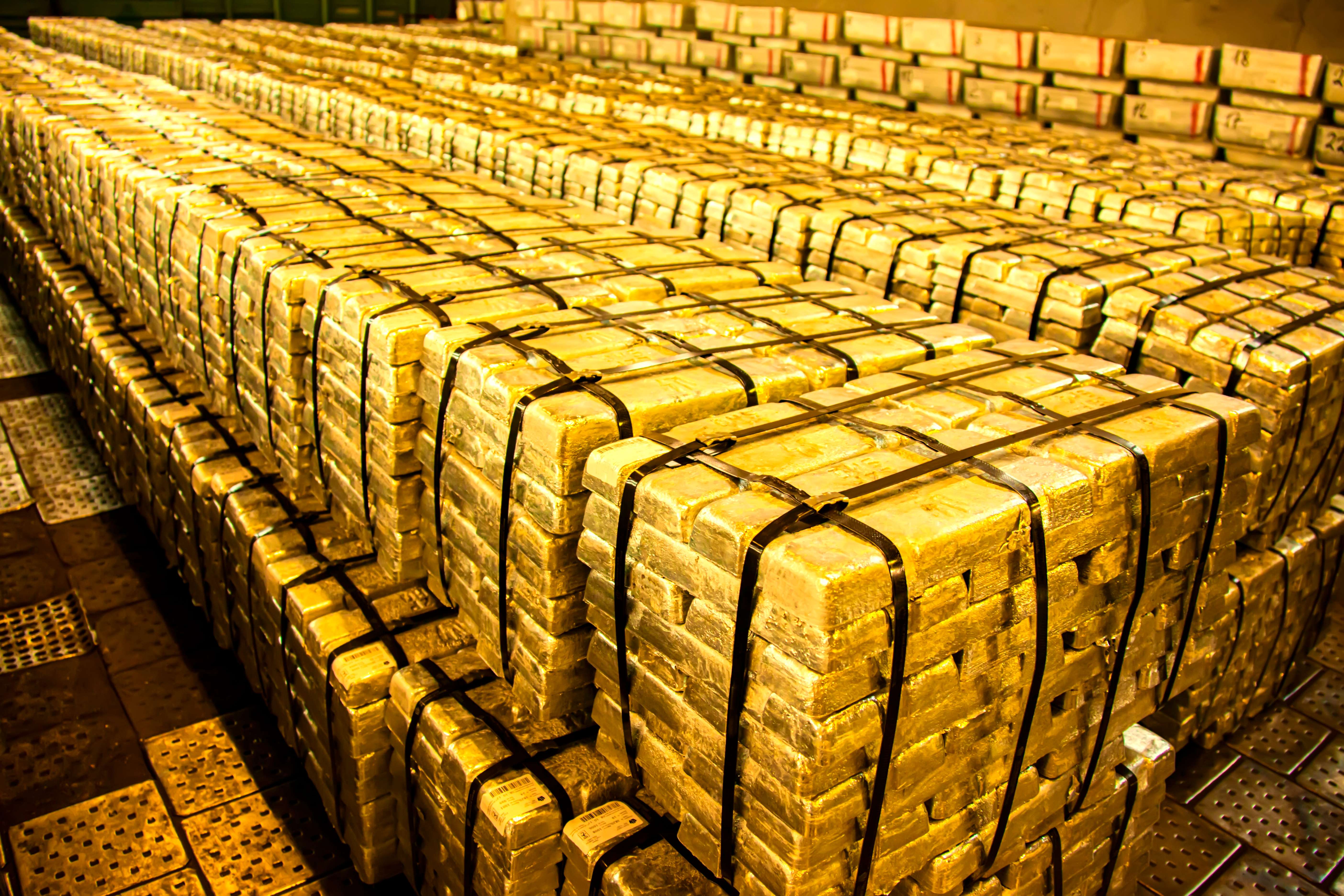 Uncovering the Globe’s Top Gold Hoards: Nations Holding Massive Treasures 