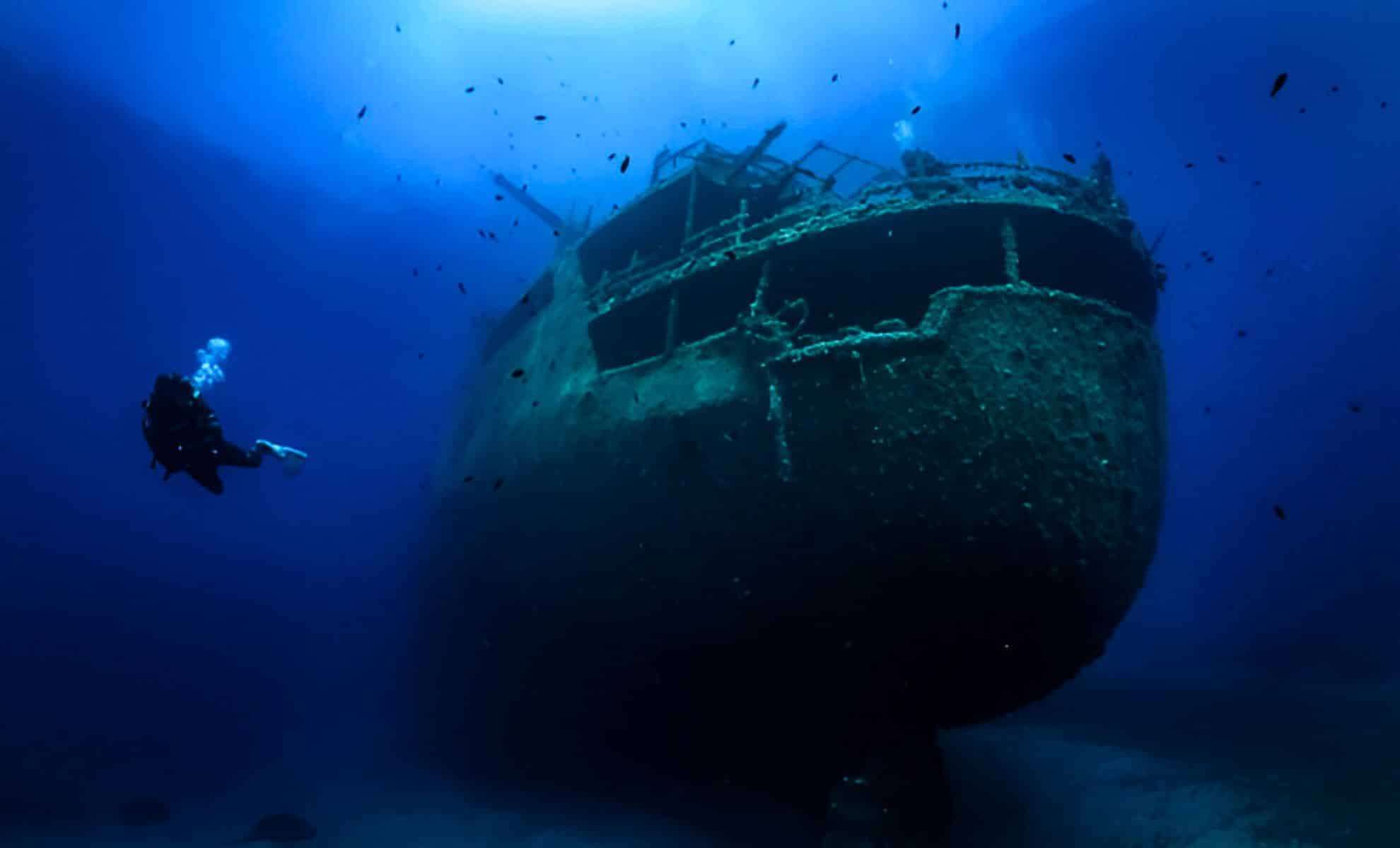 £16 Billion Treasure Shipwreck Uncovered in the Caribbean After Centuries Beneath the Waves 