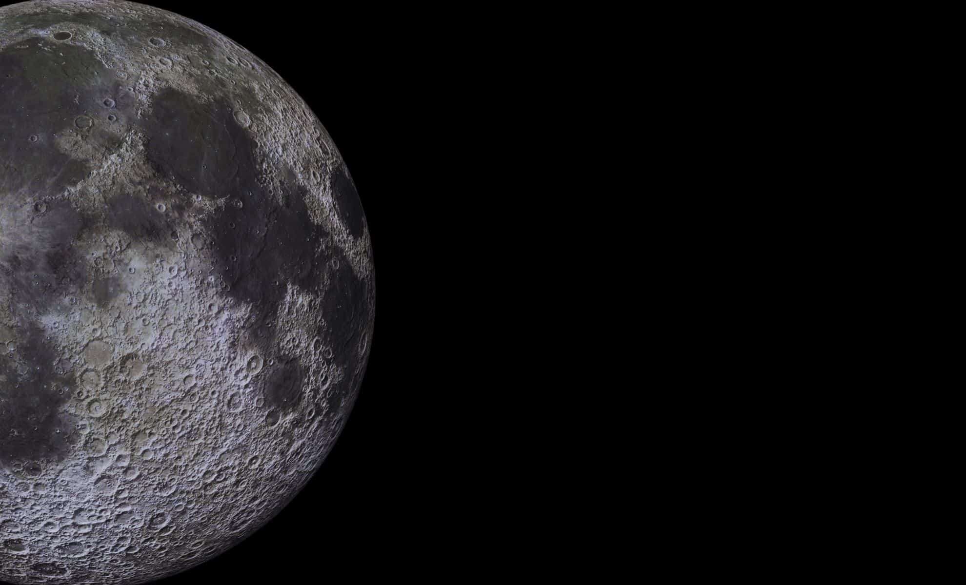 Discover the Moon’s Stunning Golden Crescent Phenomenon 