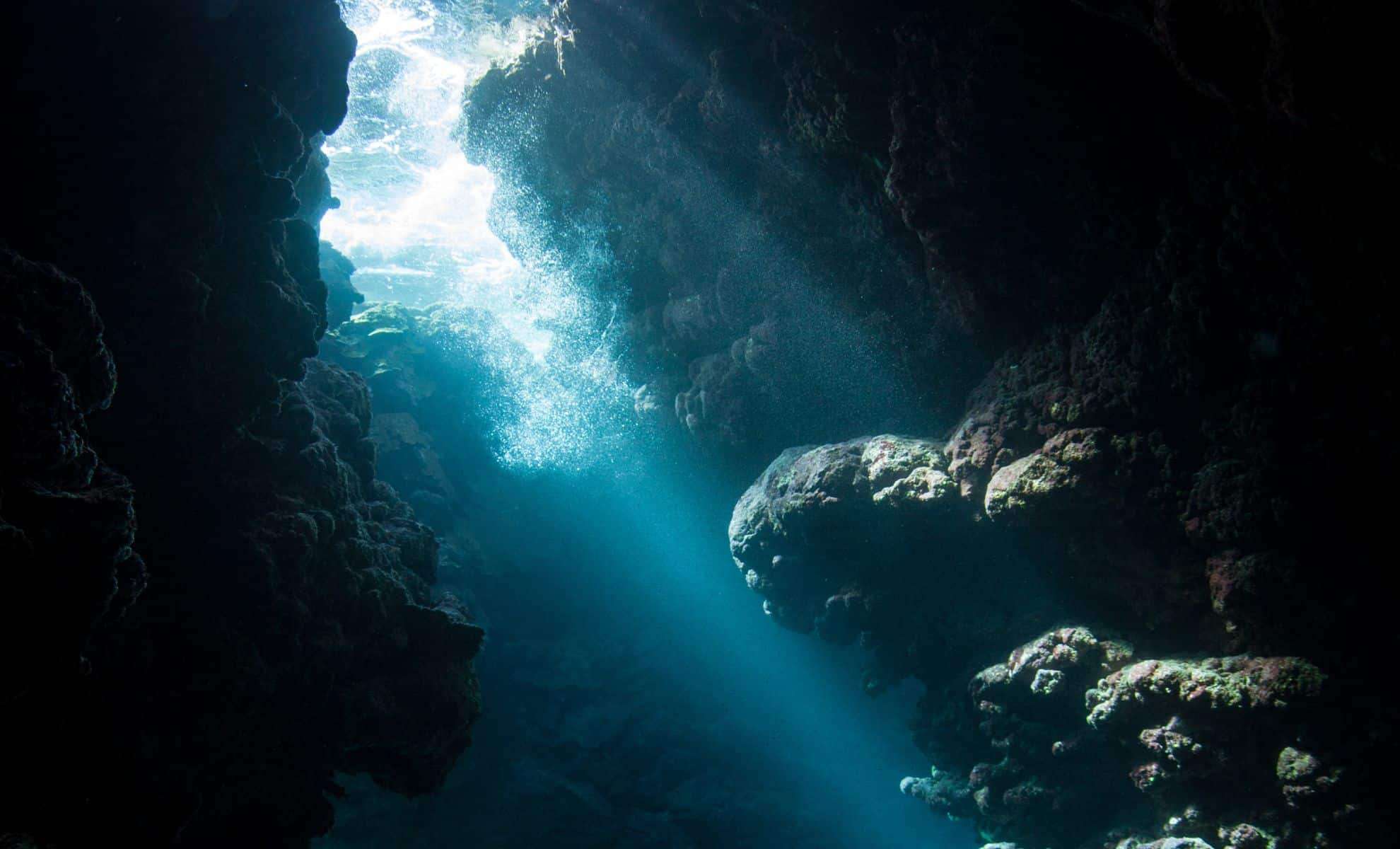 Unveiling the Record-Breaking Underwater Sound from Earth’s Most Isolated Spot 