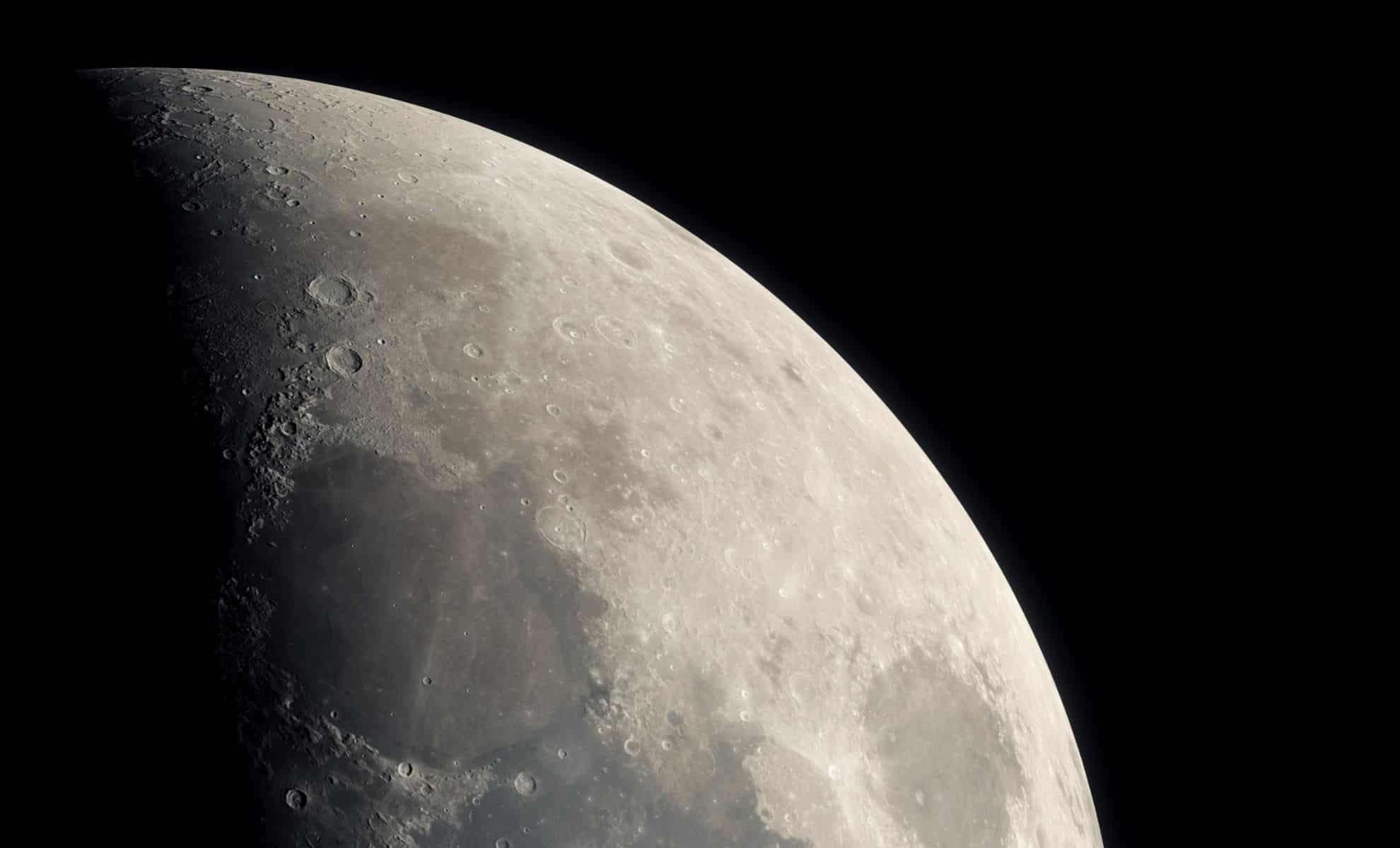 New Lunar Tech Could Drastically Cut the Cost of Space Water Supply 