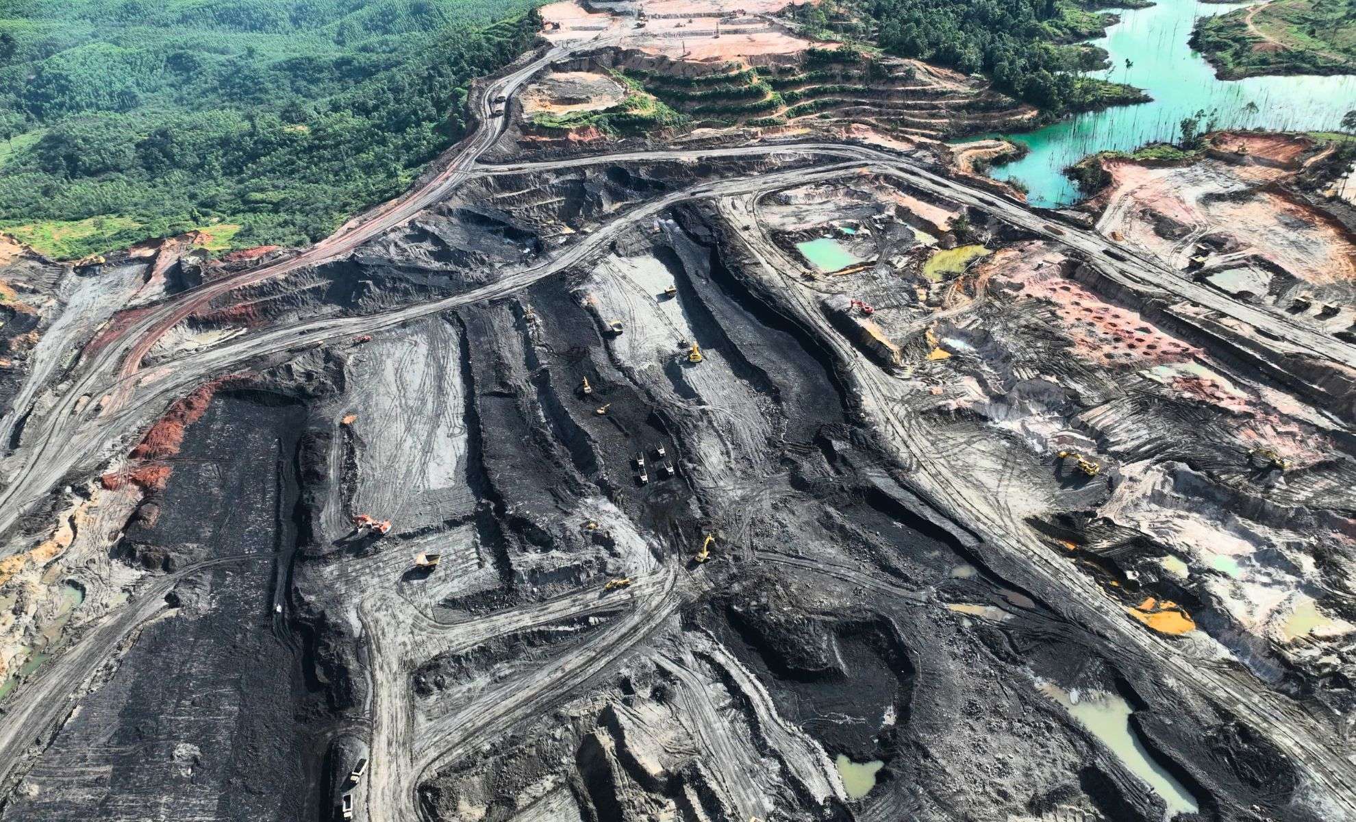 Breakthrough Lithium Extraction Tech Puts U.S. in Strategic Advantage Over China 