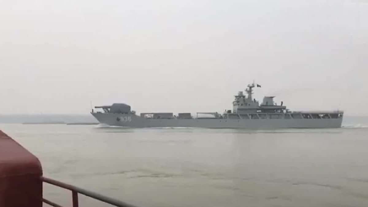chinese-rail-gun-3f2f2ebbd870d69b3a01a15a80232fac.jpg