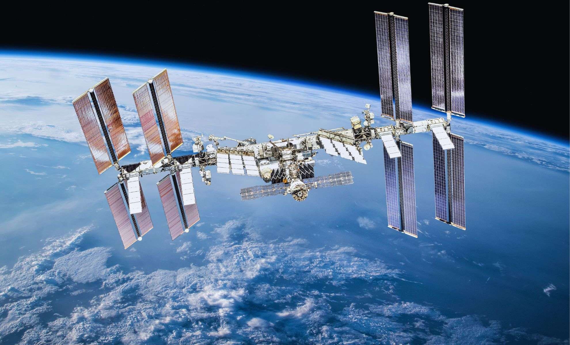 Persistent Air Leak in ISS Russian Module Raises Safety Concerns 