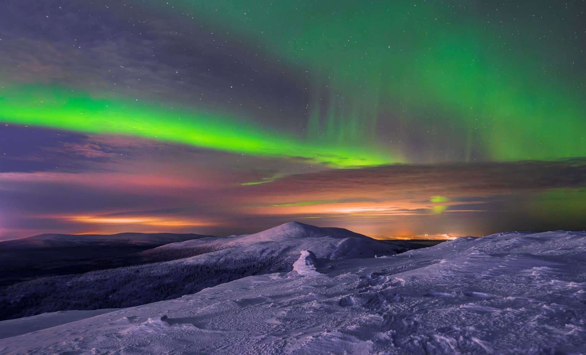 Solar Storm Promises Northern Lights Across 18 States This Weekend 