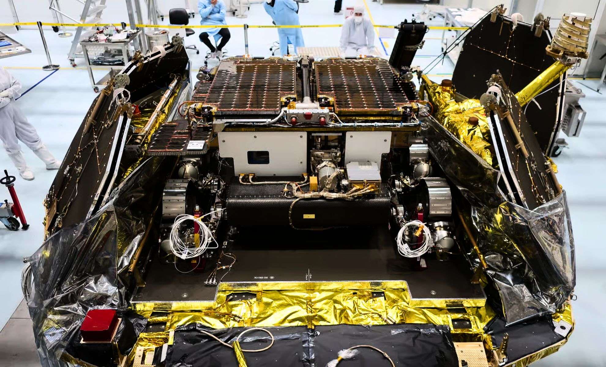 NASA’s Expertise Crisis Deepens as Thousands Depart Amid Budget Uncertainties 