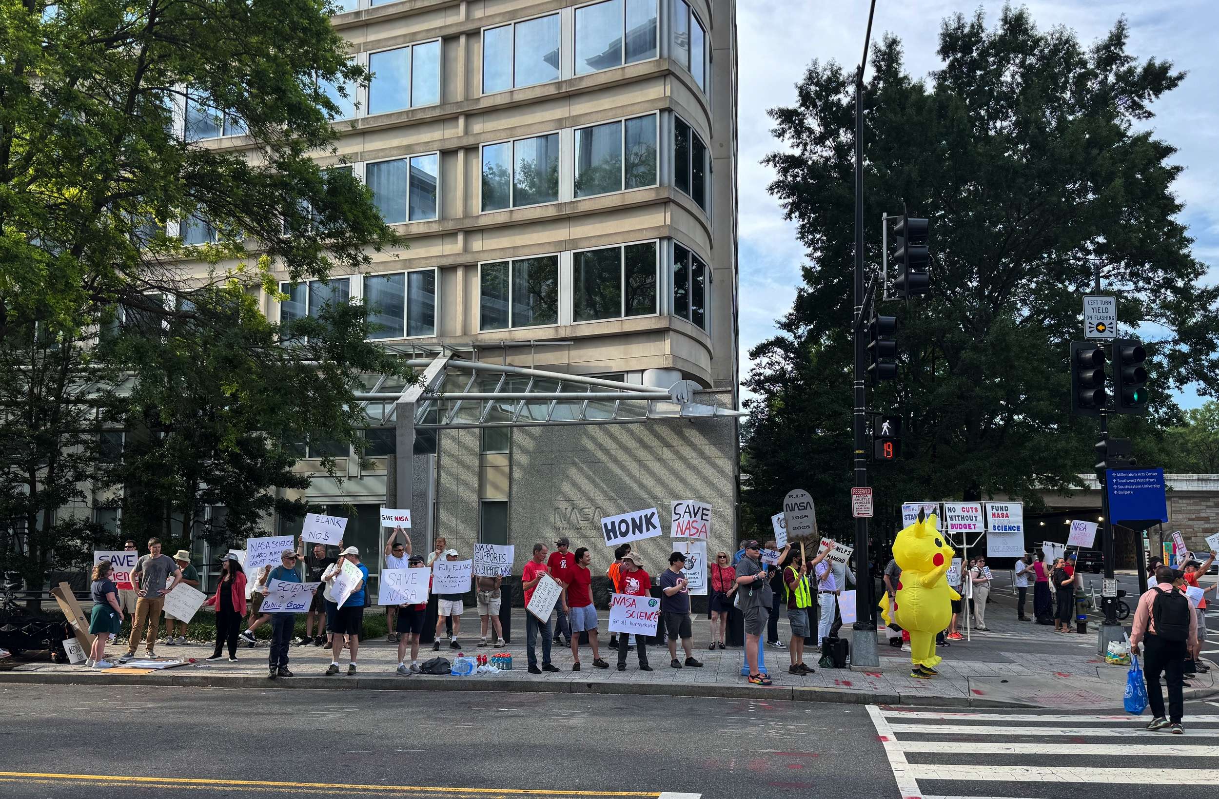 nasaprotest-20250630-e294eaa1fb98185a8008413c54b37532.jpeg