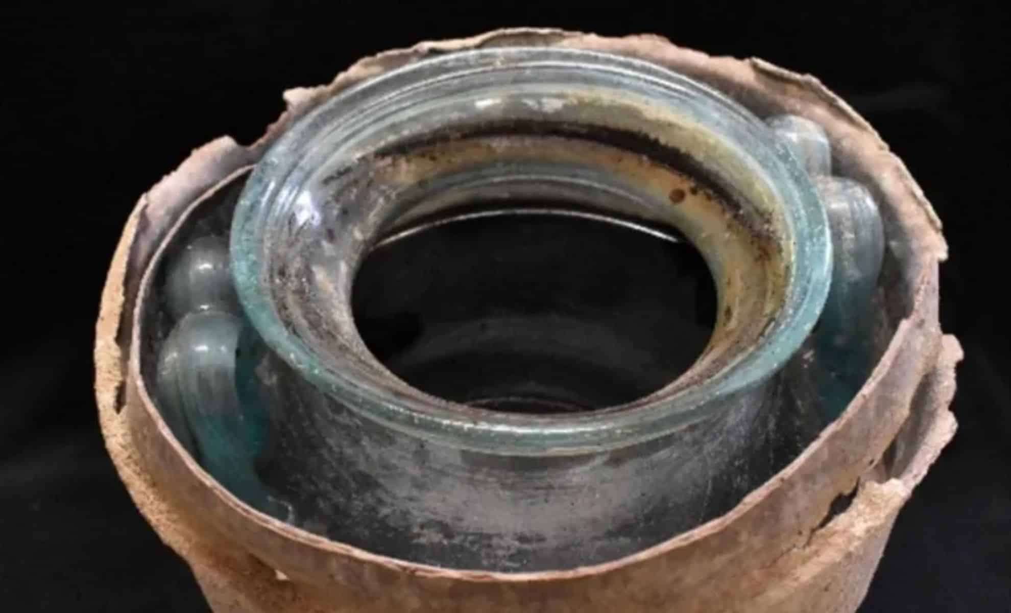 2,000-Year-Old Roman Wine Discovered Still Liquid and Infused with Funerary Elements 
