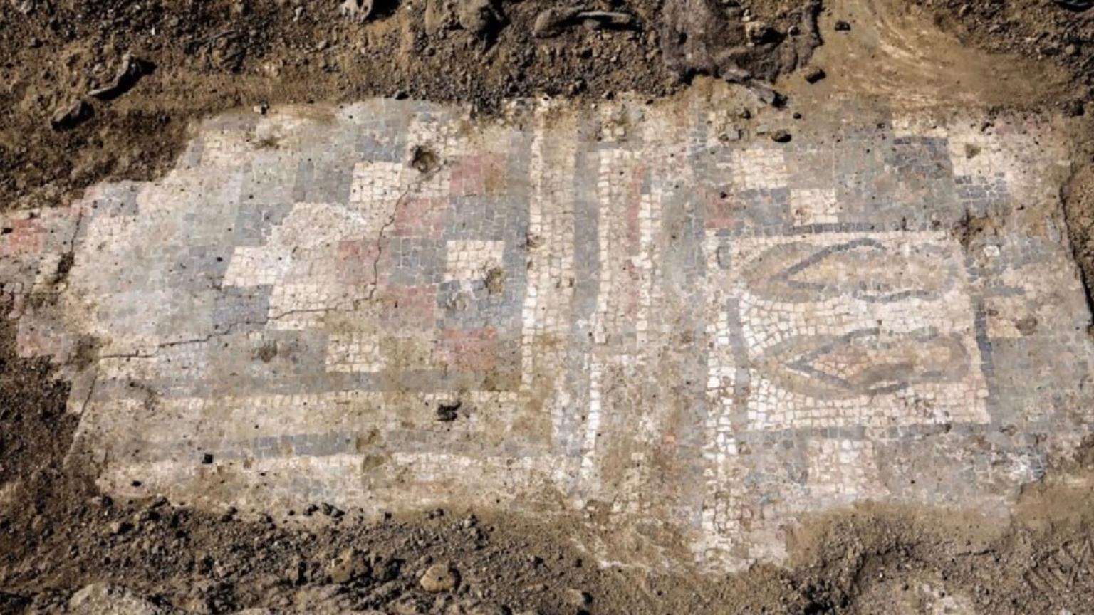 archaeologists-discovered-a-1600-year-old-mosaic-of-a-pair-of-flip-flops-inside-a-luxurious-roman-villa-ebb214df46e0f2c7ebf210d0b81fd9ed.jpeg