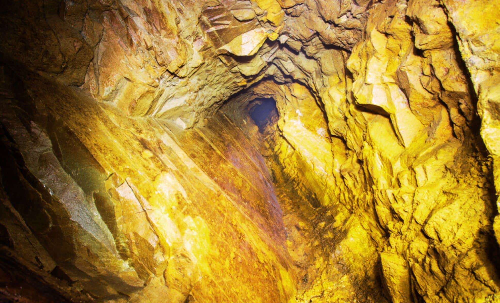 Massive Deep-Earth Gold Reserve Discovered in Central China, Worth Over €78 Billion 