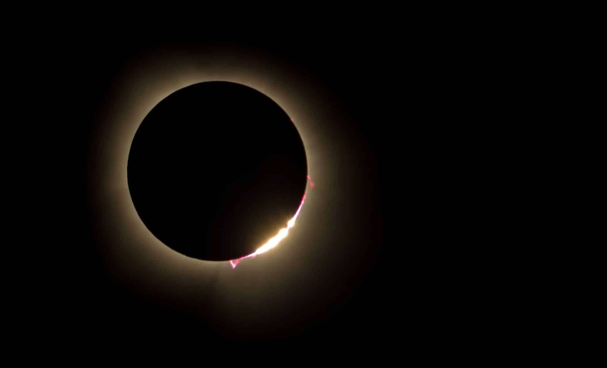 How a Supersonic Jet Captured the Longest Solar Eclipse Ever Recorded in 1973 