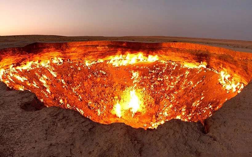 The-Gates-Of-Hell-9cb2e5e7e03d12ddc142b715f880e39e.jpeg