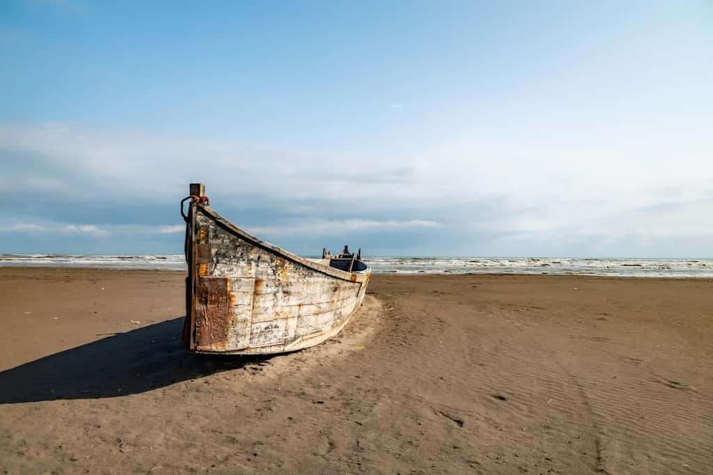 navire-mer-caspienne-698c8617d5e9afb346428cddb70dc427.jpg