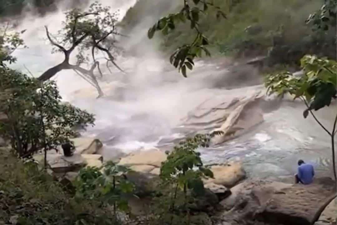 The-Shanay-Timpishka-is-more-popularly-known-as-the-Boiling-River-of-the-Amazon-3b1a28eb67398b03570b12b8fa57a989.jpeg