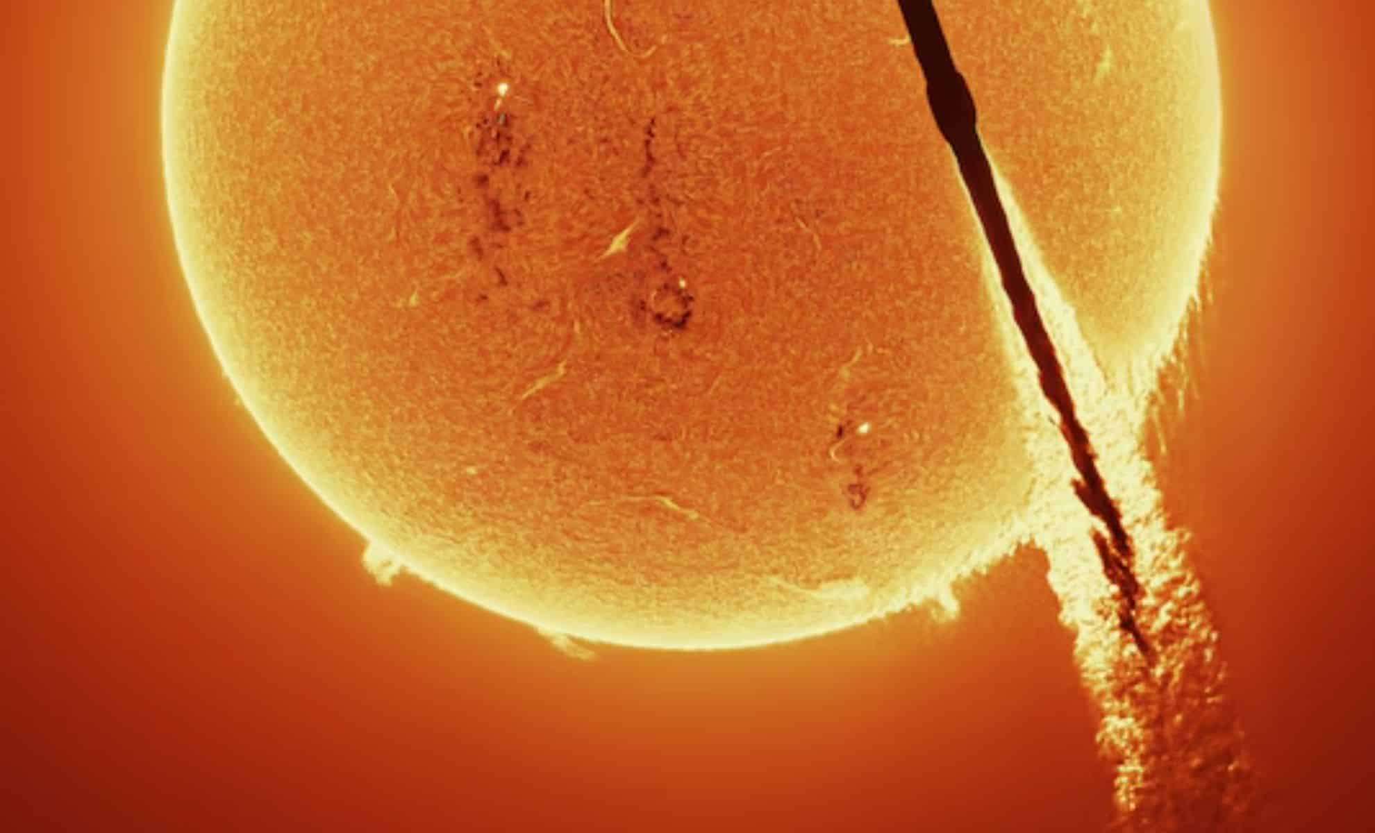 Historic SpaceX Falcon 9 Launch Captured Crossing the Sun’s Chromosphere 