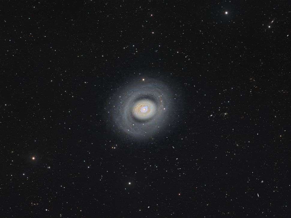 This-image-of-the-Crocs-Eye-Galaxy-M94-was-created-using-20-hours-of-detailed-telescope-data-1c44abad8bfdf72d81cd0c2ffea8ab12.jpg