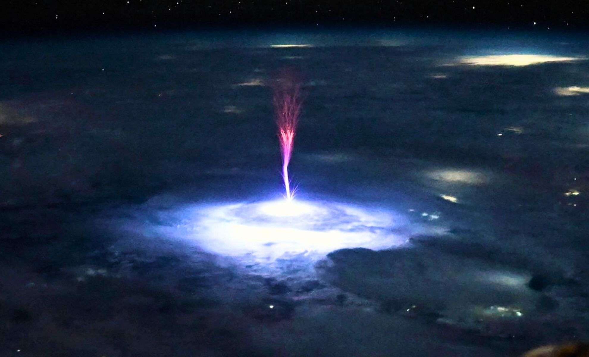 Astronauts Capture Rare Upper Atmosphere Lightning Phenomena Above Texas-Mexico Border 