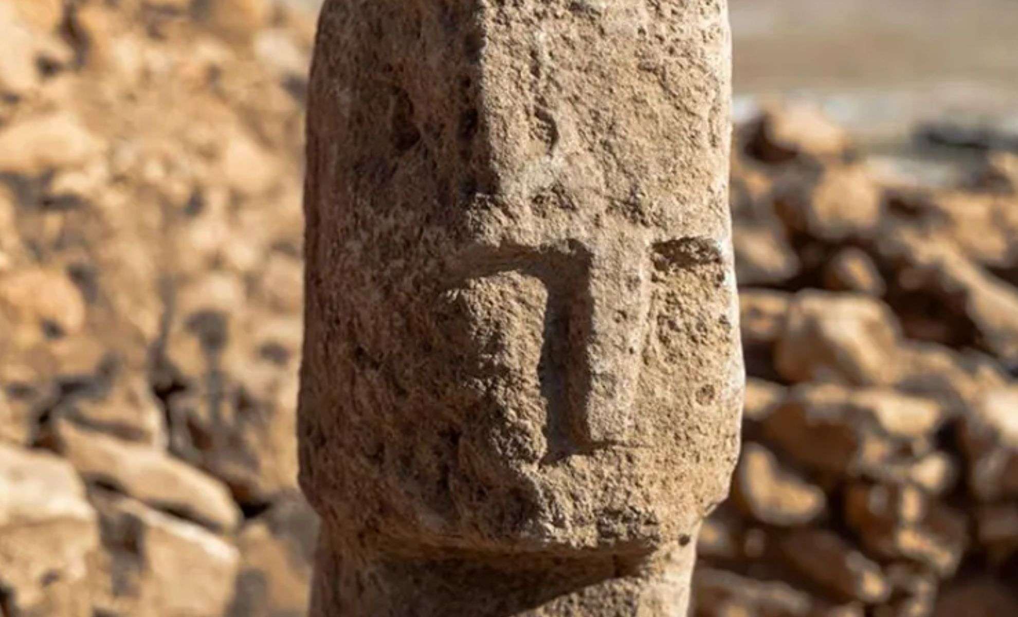 12,000-Year-Old Stone Face Discovered: Could This Be Earth’s Earliest Self-Portrait? 