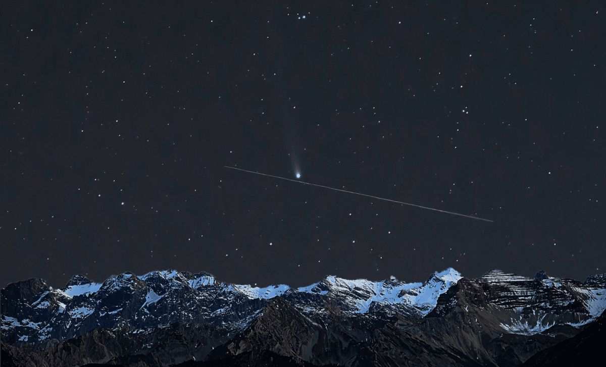 Tonight’s Sky: Don’t Miss the Spectacular Comet Lemmon Show 