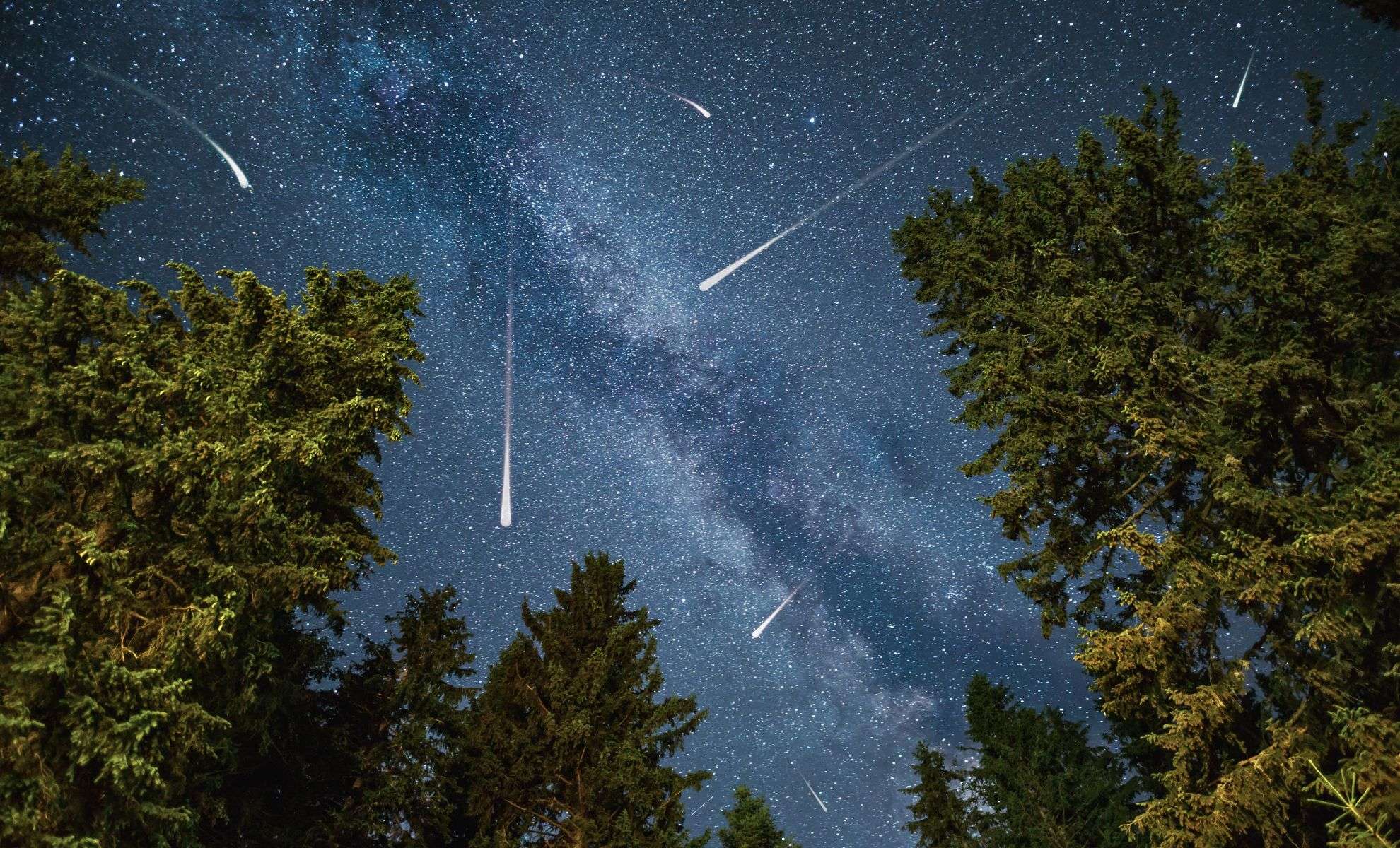 October’s Meteor Spectacle: Witness the Draconids and Orionids Light Up the Sky 
