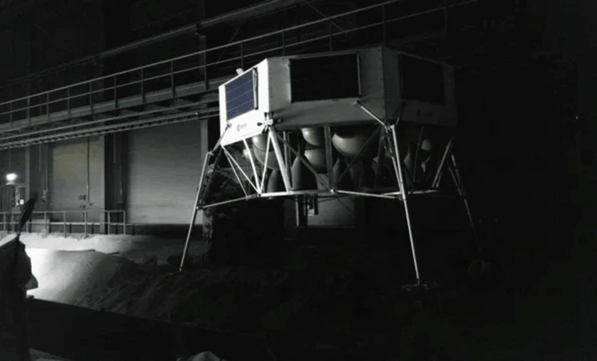 ESA Introduces Argonaut Lander to Propel Human Lunar Exploration 