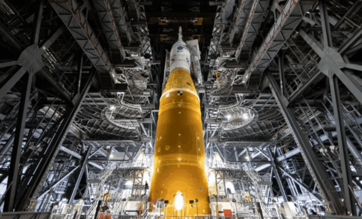 NASA’s Upcoming Crewed Lunar Mission Marks a New Chapter in Space Exploration 