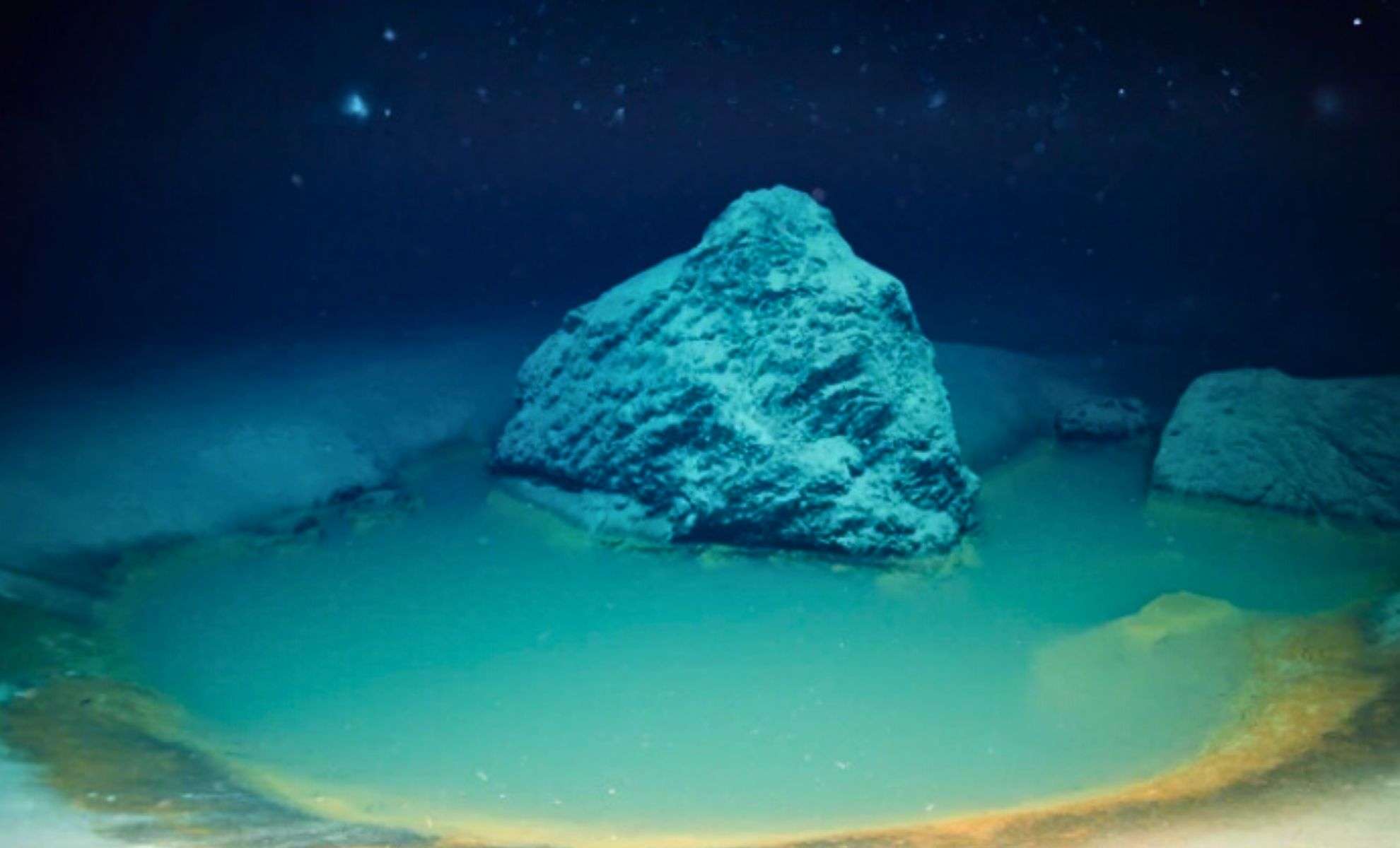 Scientists Uncover a Toxic 'Hidden Ocean' Deep Under the Red Sea 