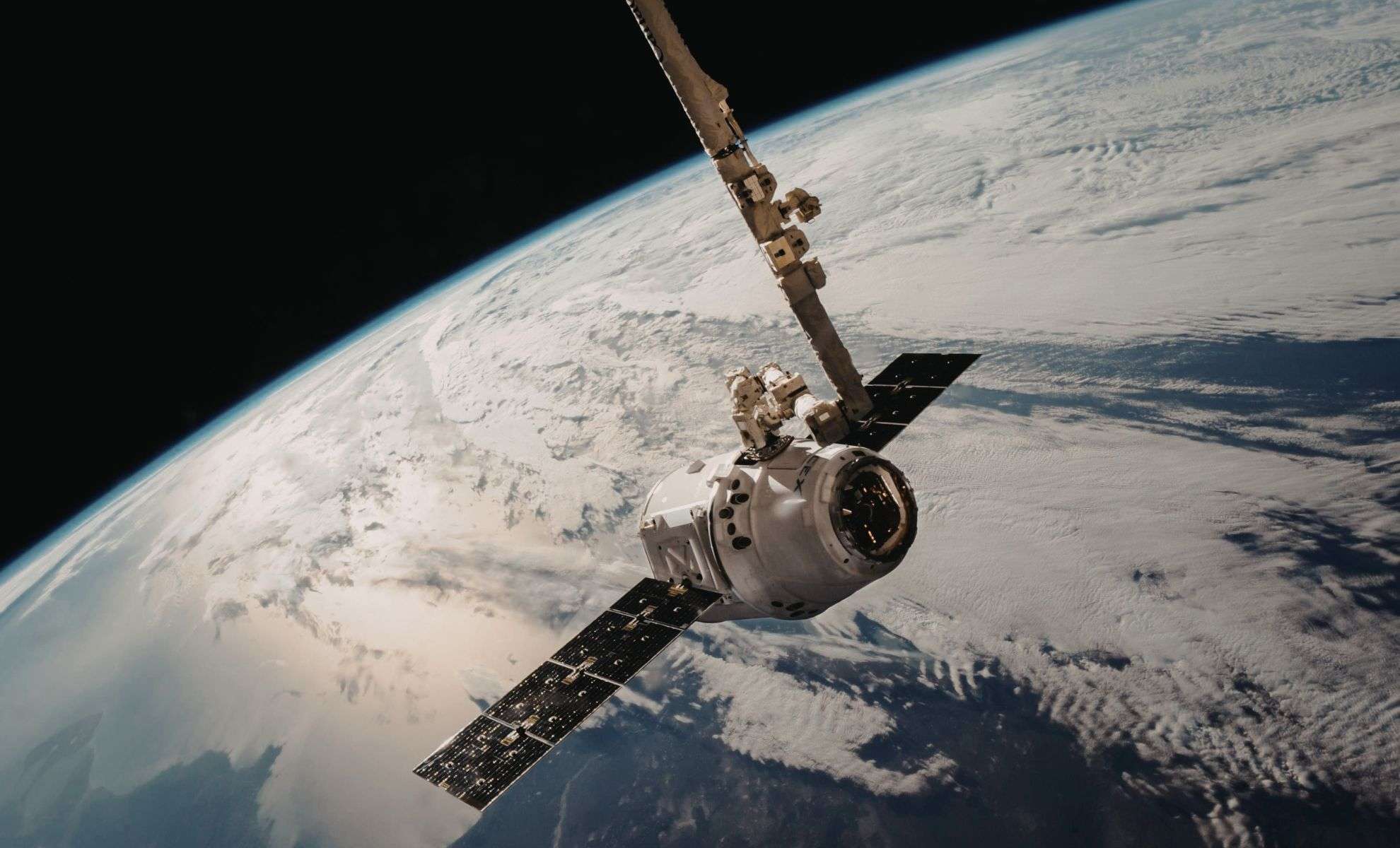 Could This Earth-Orbiting Object Be a Forgotten Soviet Spacecraft? Harvard Scientist Investigates 