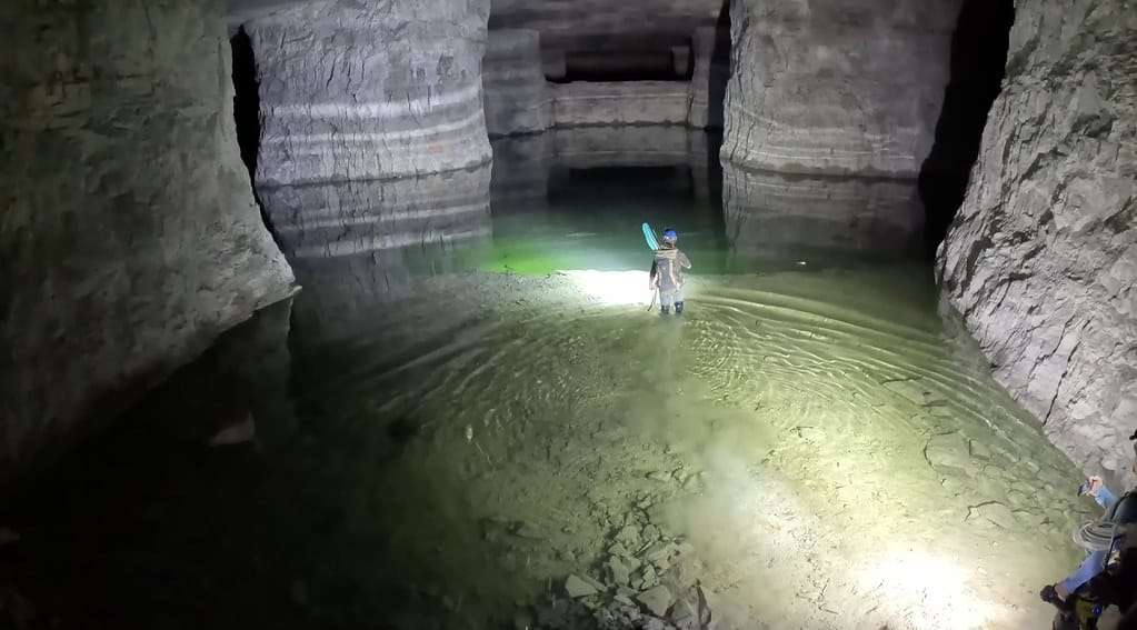 the-mines-interior-green-hued-lake-befe19cdb4963d3f4faa3c045b42c695.jpg