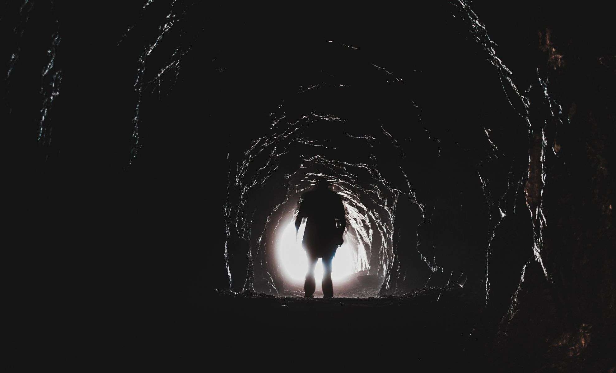 Spanish Mountaineer Emerges Transformed After 500 Days in an Underground Cave 