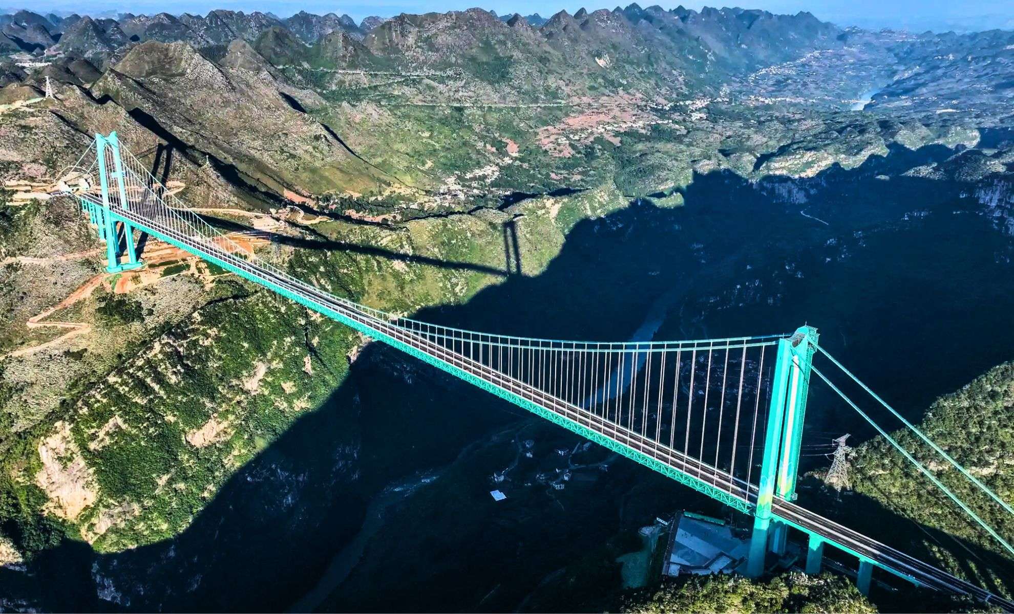 China Unveils the World’s Highest Bridge, Shrinking a Lengthy Trip to Minutes 