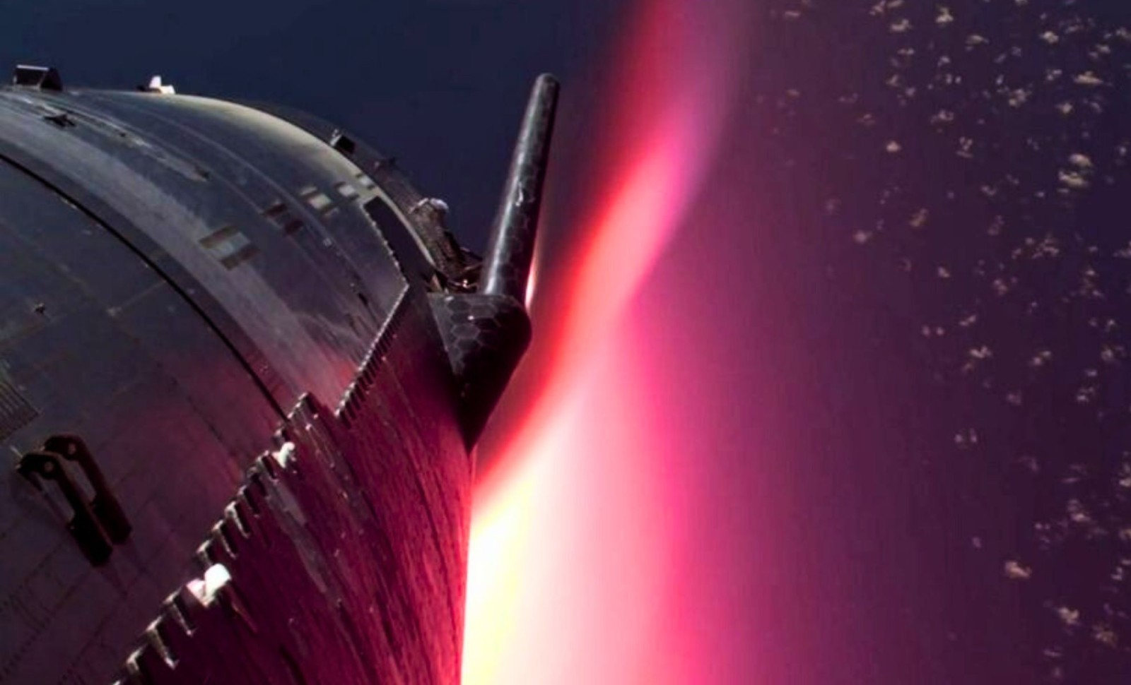SpaceX Pushes Starship to Its Limits in a Bold Reentry Trial Deemed ‘Sheer Madness’ by Experts 