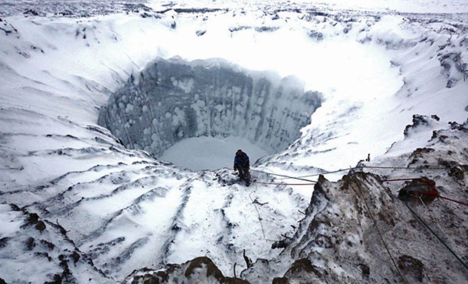 Researchers Probe Siberian Crater, Unveil Hidden Frozen Lake and Geological Mysteries 