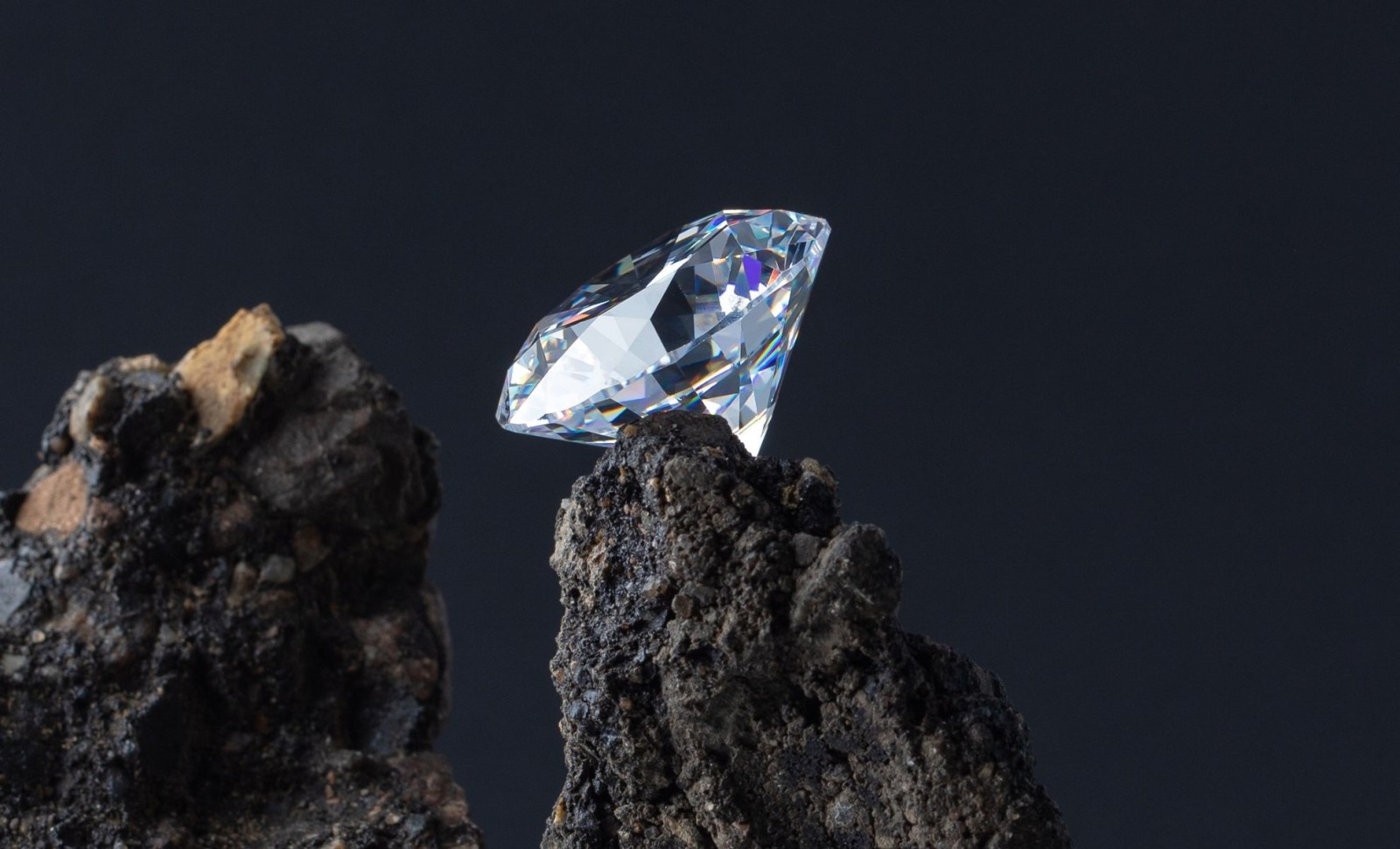 Oklahoma Family Discovers a Stunning 2.79-Carat Diamond with a $2 Toy Kit 