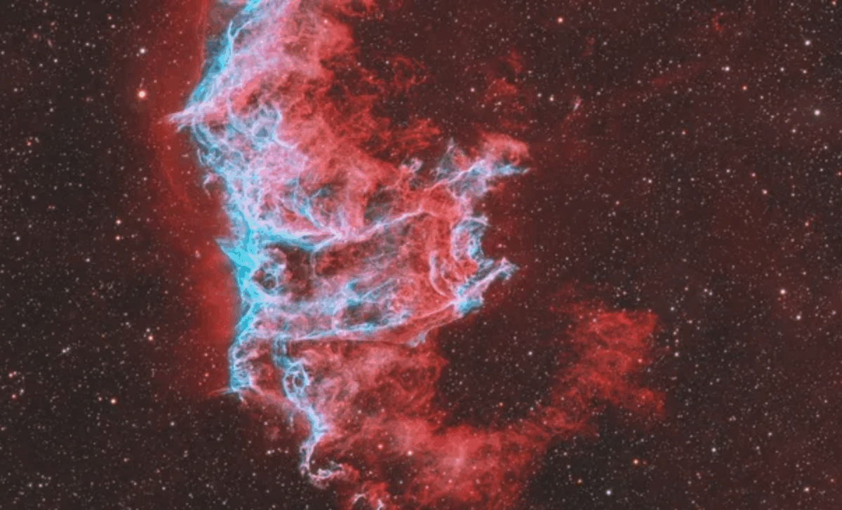 Stunning New Photo Reveals Ancient Stellar Explosion in the Eastern Veil Nebula 