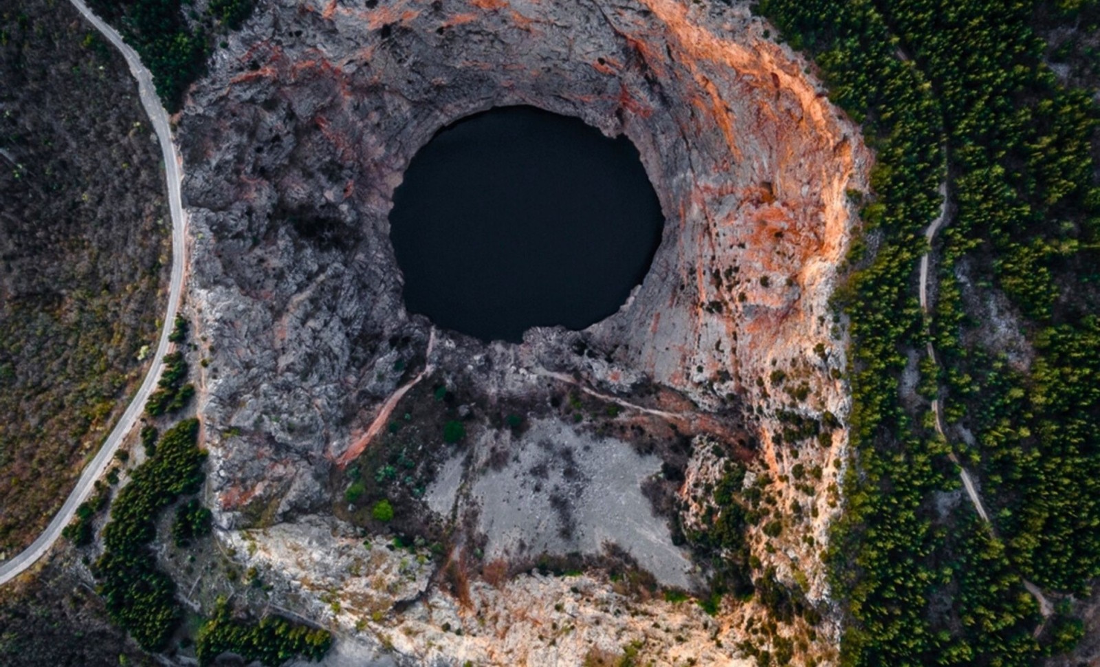 Researchers Uncover Earth’s Largest Holocene Impact Crater Hidden in China 