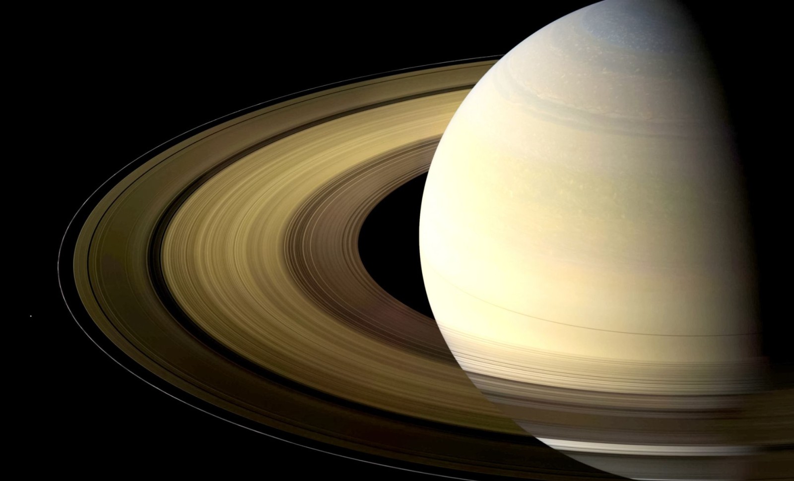 Experience Saturn’s Vanishing Rings This Weekend – A Rare Astronomical Event 