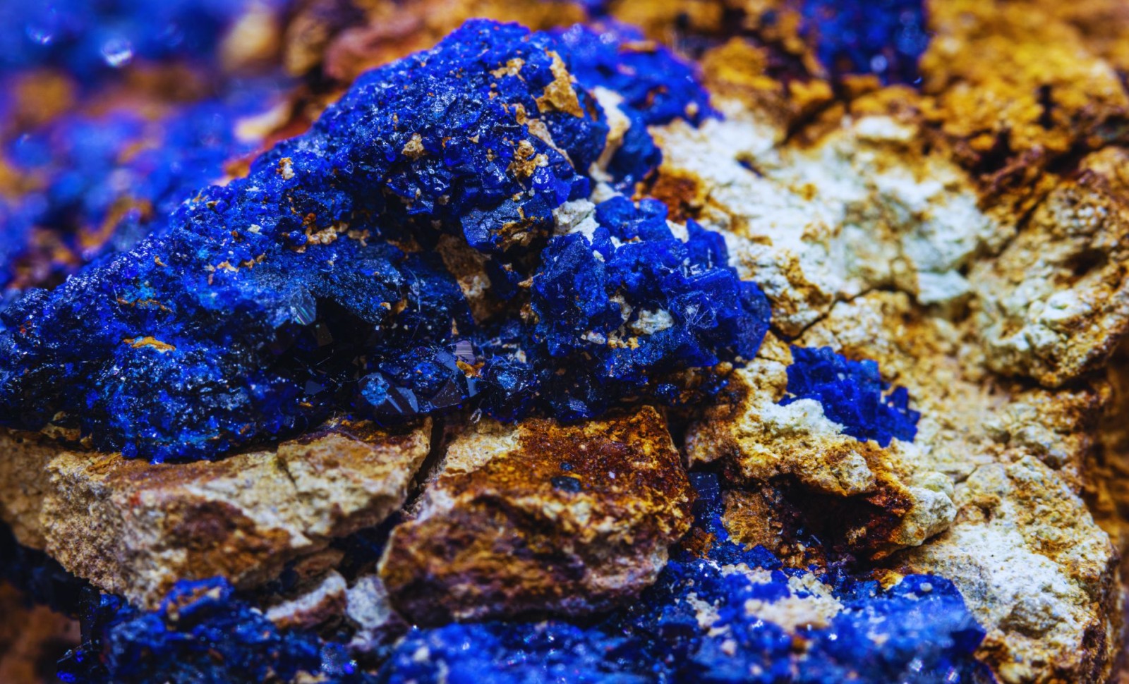 Ancient Discovery Reveals Blue Pigment on 13,000-Year-Old Stone Artifact 