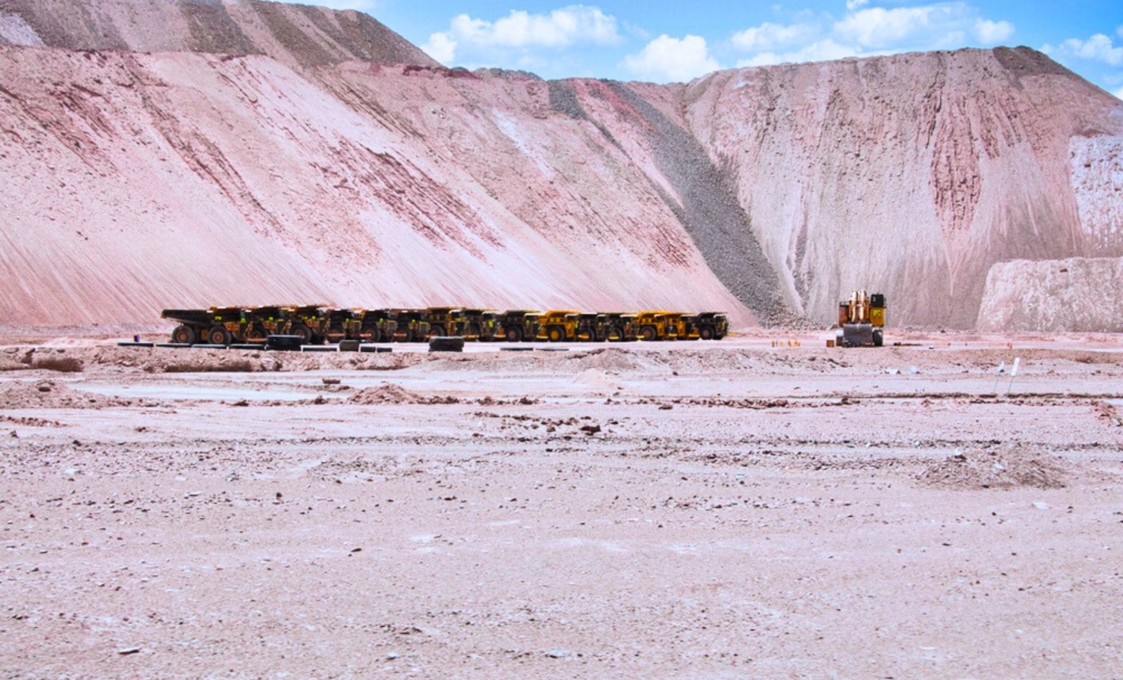 Massive Lithium Reserve Discovered Beneath U.S. Supervolcano Could Transform Energy Markets 