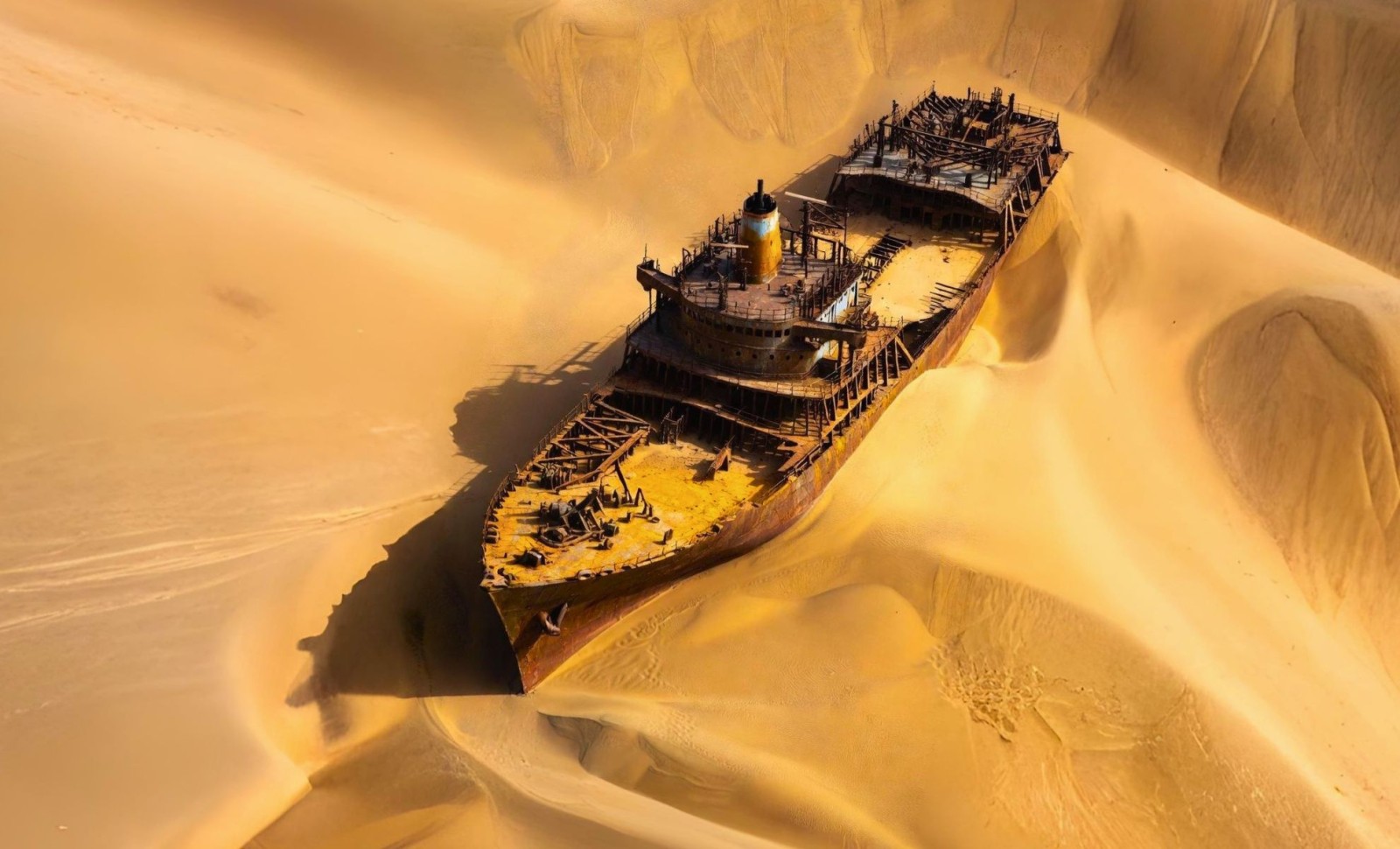 Ancient Portuguese Shipwreck Unearthed in Namib Desert Reveals Wealth and Trade Secrets 