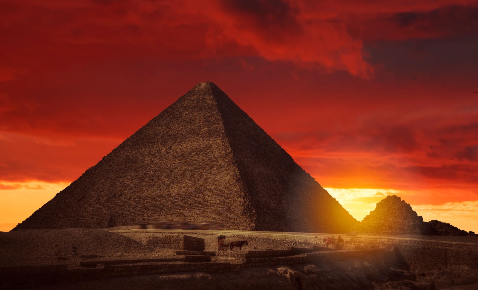 Ancient Records Uncover the Secrets Behind Giza’s Great Pyramid Construction 