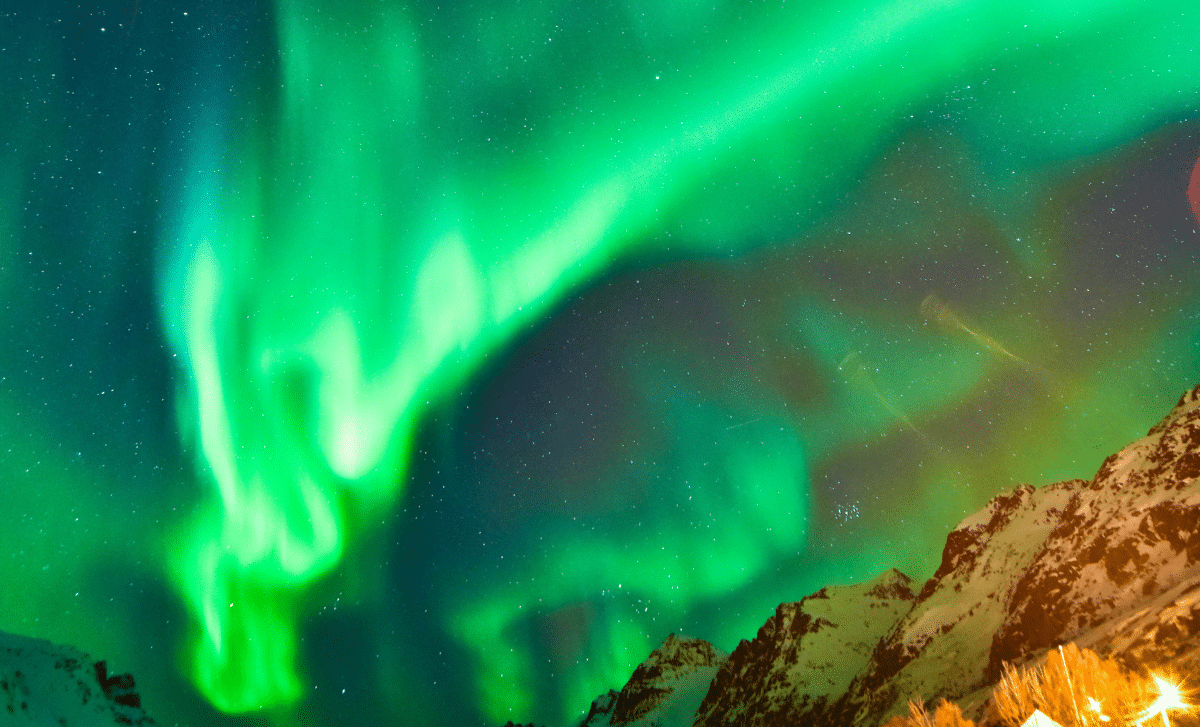 Aurora Alert: Stunning Northern Lights Could Illuminate 15 U.S. States Tonight 