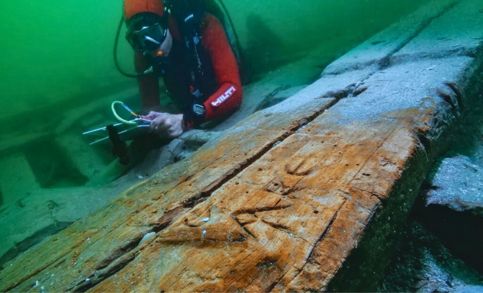 Ancient Egyptian Luxury Barge Discovered Near Alexandria Reveals New Historical Insights 