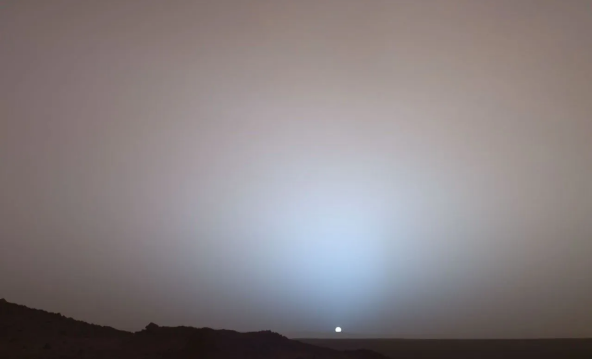 Mars’ Sunsets Unveil Intricate Atmospheric Layers in Unmatched Detail 