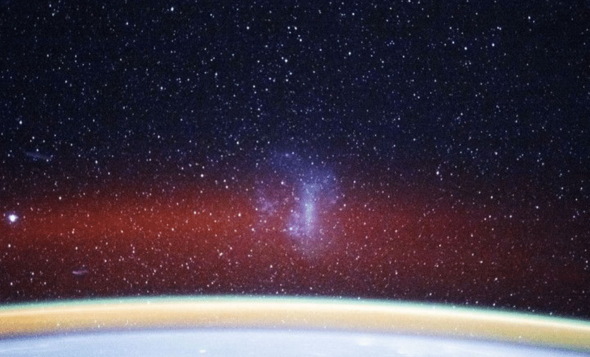 Astronauts Capture Stunning View of Star-Forming Galaxy Near the Milky Way 