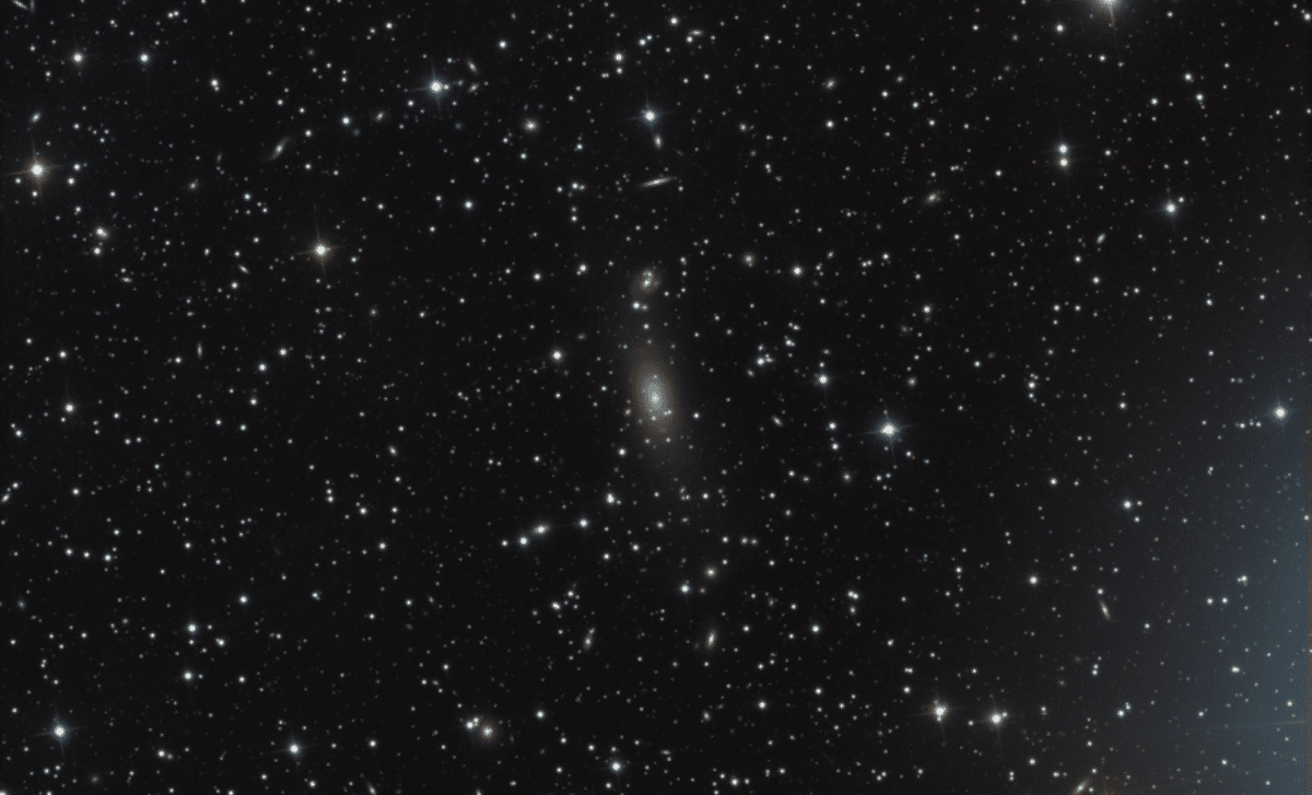 Einstein Probe Illuminates Turbulent History of Galaxy Cluster Abell 3571 